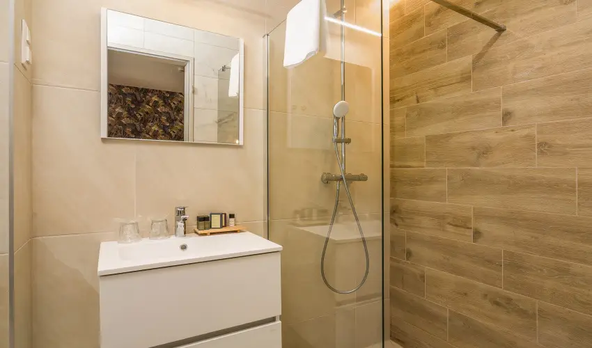 Hotel Csillag Tokaj Rakamaz - P�nk�sd (min. 2 �j)