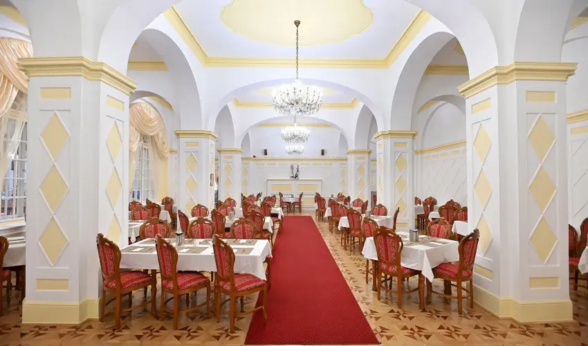 Hotel Eger & Park Eger - P�nk�sd (min. 2 �j)