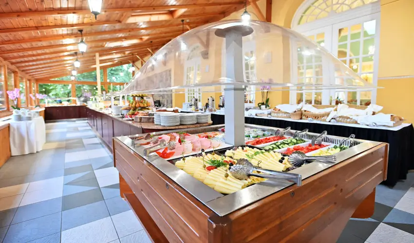 Hotel Eger & Park Eger - P�nk�sd (min. 2 �j)