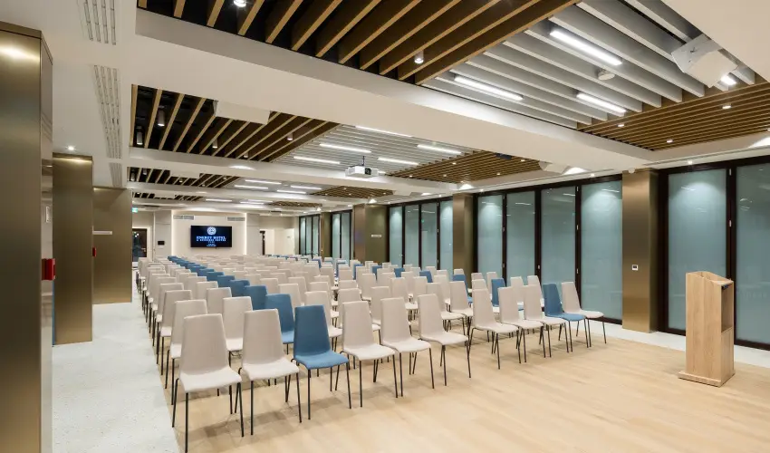 Hotel Energy & Business Center superior Paks - P�nk�sd - teljes el�refizet�ssel