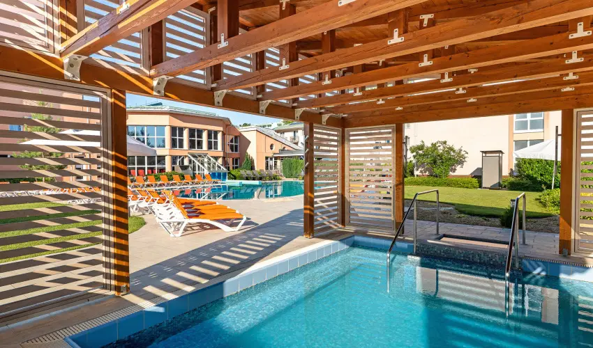 Hotel Eur�pa Fit H�v�z - P�nk�sd (min. 3 �j)
