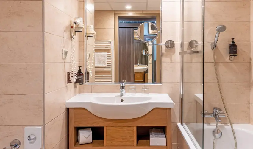 Hotel Eur�pa Fit H�v�z - P�nk�sd (min. 3 �j)