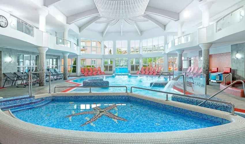 Hotel Eur�pa Fit H�v�z - P�nk�sd (min. 3 �j)