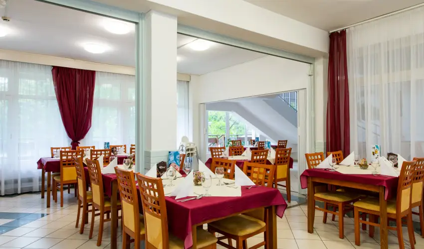 Hotel Forr�s Zalakaros Zalakaros - P�nk�sd (min. 2 �j)