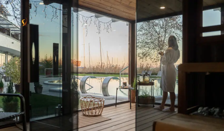 Hotel Golden Lake Resort Balatonf�red - P�nk�sd (min. 2 �j)