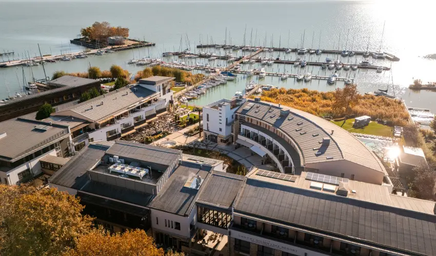 Hotel Golden Lake Resort Balatonf�red - P�nk�sd (min. 2 �j)