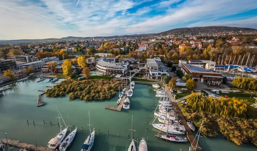 Hotel Golden Lake Resort Balatonf�red - P�nk�sd (min. 2 �j)