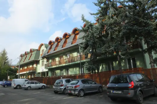 Hajnal Hotel - P�nk�sd