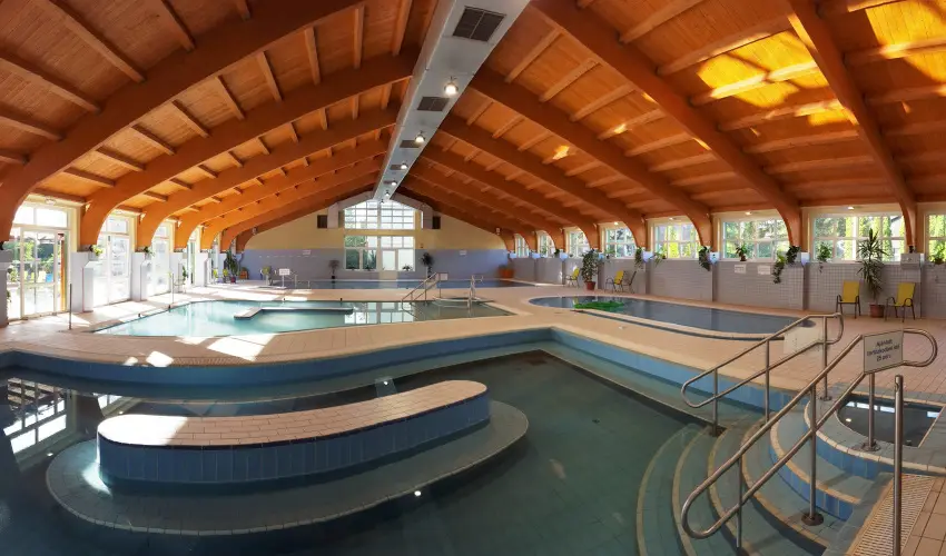 Hajnal Hotel Mez�k�vesd - P�nk�sd