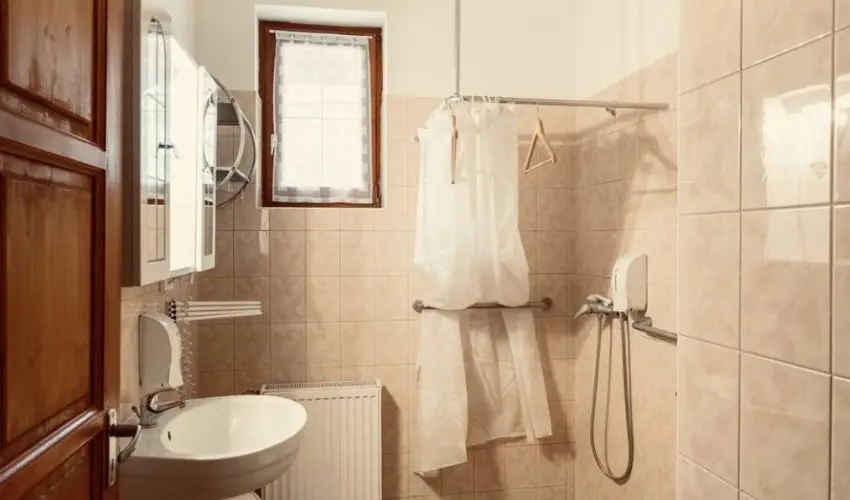 Hajnal Hotel Mez�k�vesd - P�nk�sd