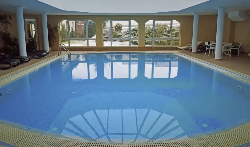 Hasik Hotel D�br�nte - P�nk�sd  (min. 2 �j)
