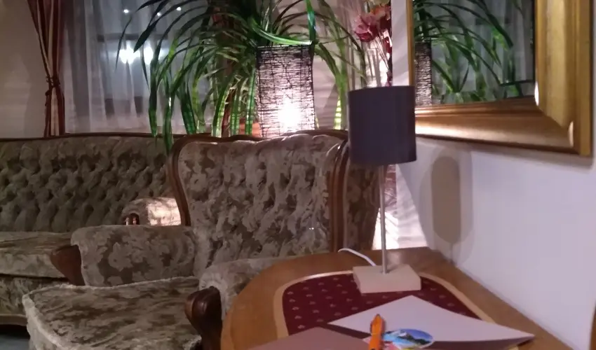Hasik Hotel D�br�nte - P�nk�sd  (min. 2 �j)