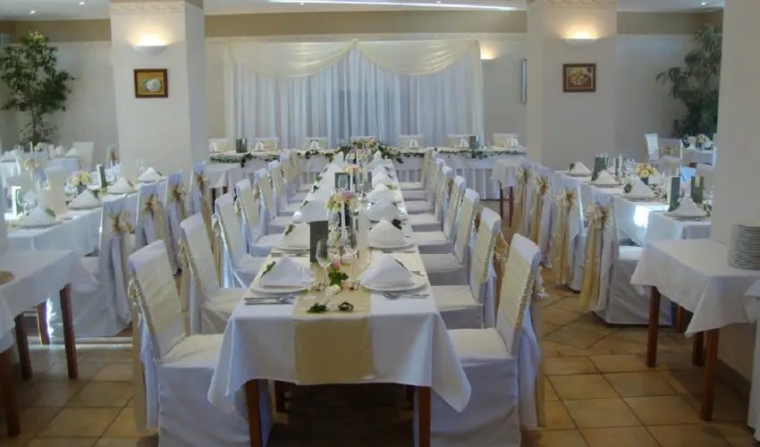 Hasik Hotel D�br�nte - P�nk�sd  (min. 2 �j)