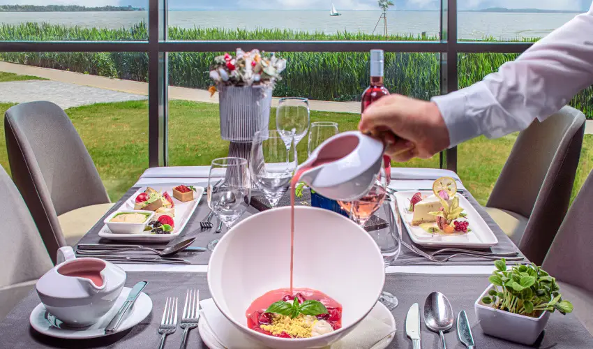 Hotel Helikon Keszthely - Pnksd