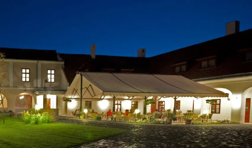 Hotel Historia & Historante Veszprm - Pnksd