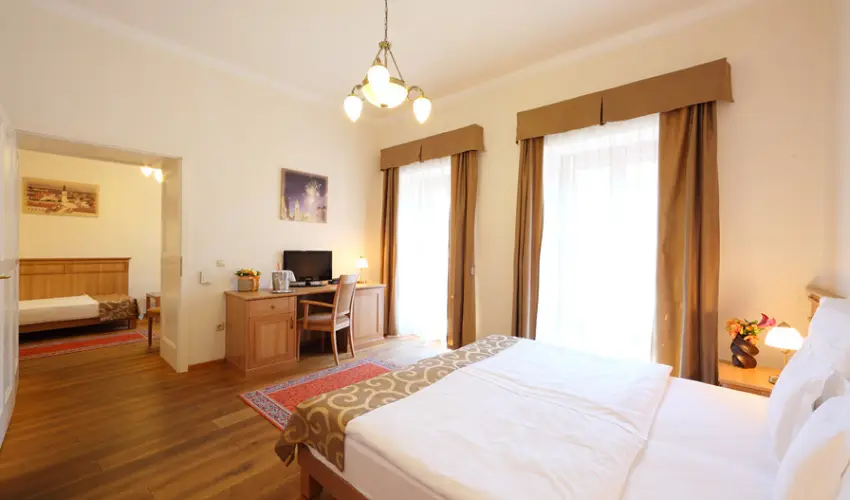 Hotel Historia & Historante Veszprm - Pnksd