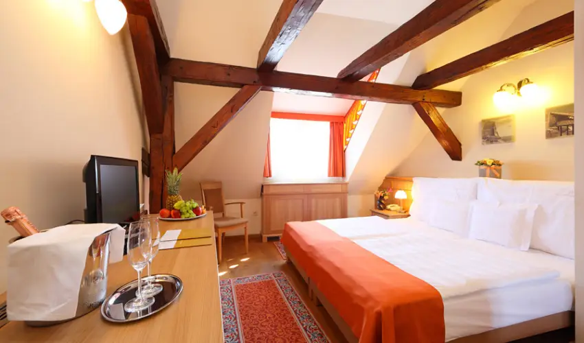 Hotel Historia & Historante Veszprm - Pnksd