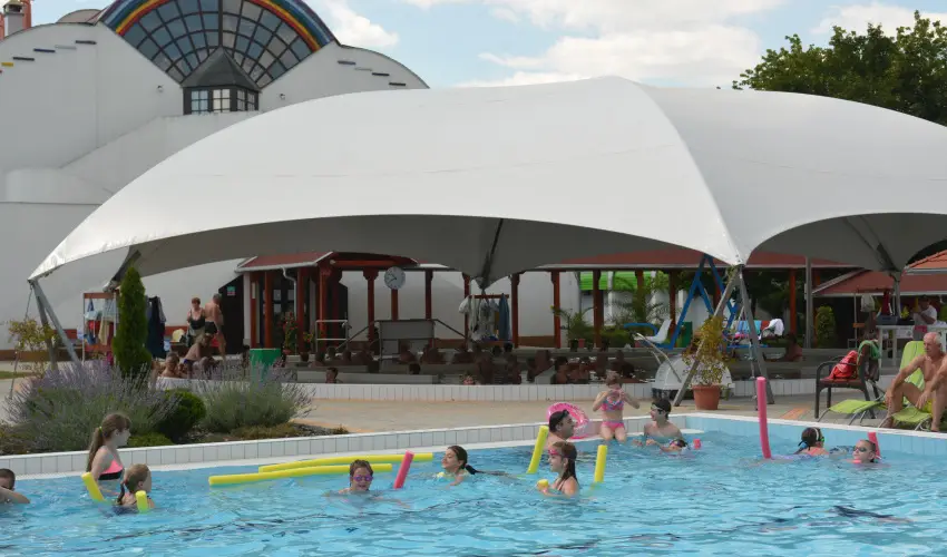 Hforrs Hotel s dlpark Gyula - Pnksd (min. 2 j)