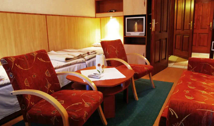 Hforrs Hotel s dlpark Gyula - Pnksd (min. 2 j)