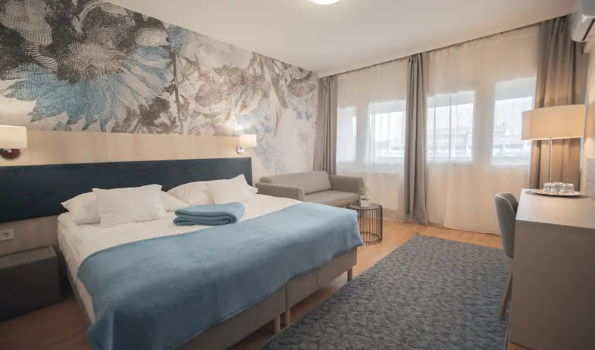 Hforrs Hotel s dlpark Gyula - Pnksd (min. 2 j)