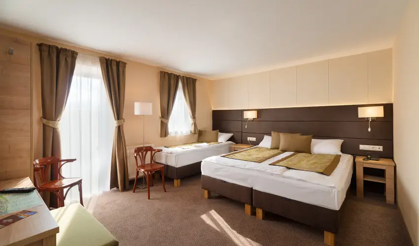 Hotel Honti Wellness s Konferencia Szlloda Visegrd - Pnksd (min. 2 j)