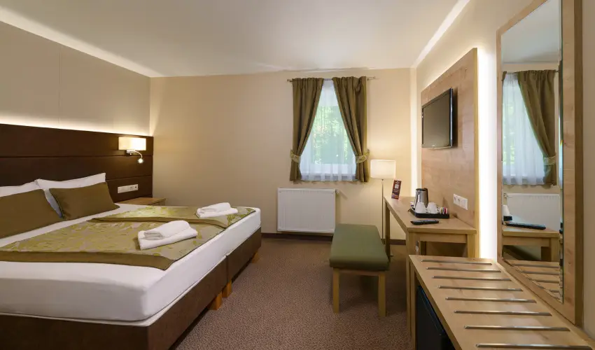 Hotel Honti Wellness �s Konferencia Sz�lloda Visegr�d - P�nk�sd (min. 2 �j)