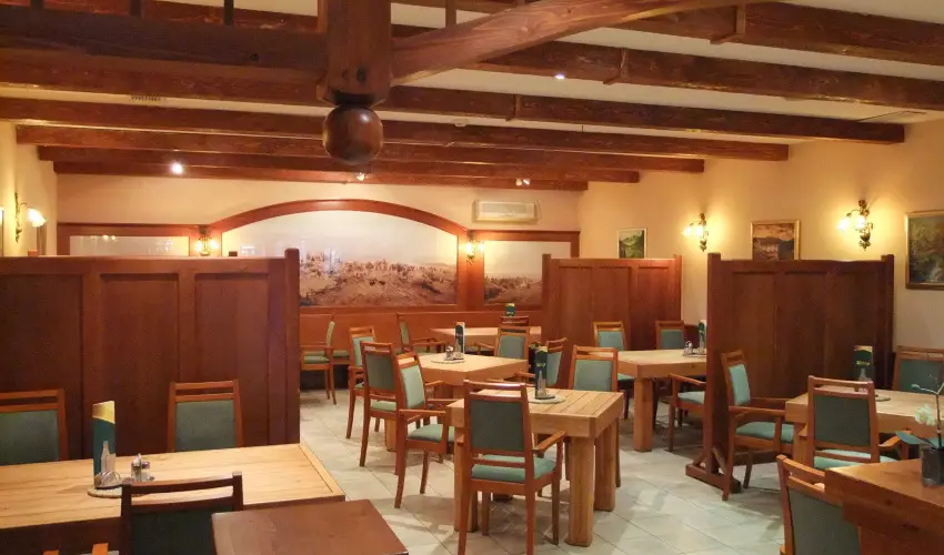 Hotel Hunor Storaljajhely - Pnksd 