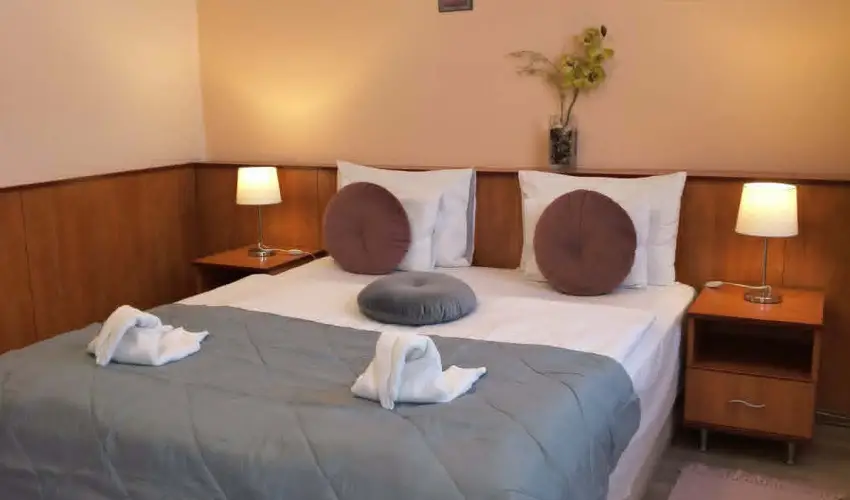 Hotel Isabell Gy�r - P�nk�sd 