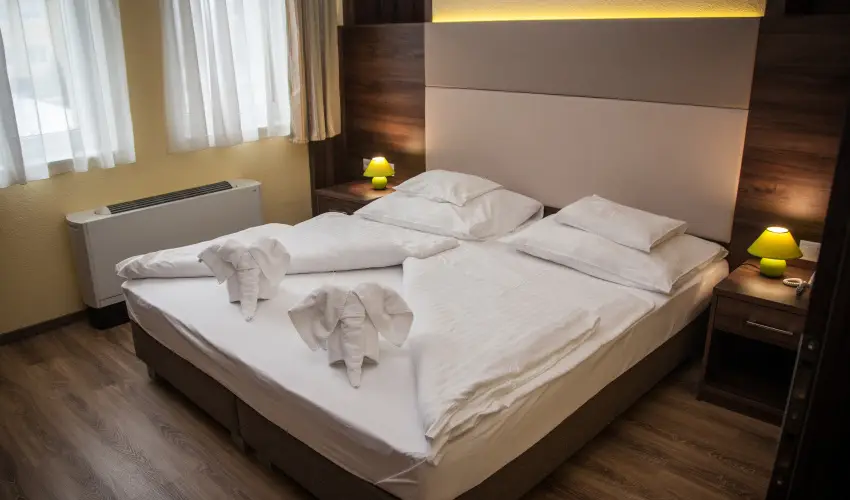 Hotel Jade Veszprm - Pnksd 