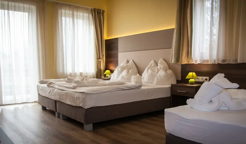 Hotel Jade Veszprm - Pnksd 