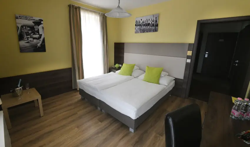 Hotel Jade Veszprm - Pnksd 