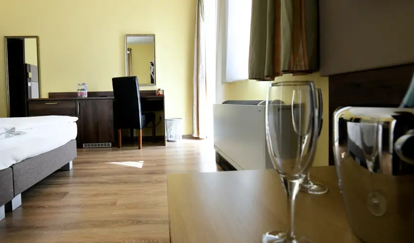 Hotel Jade Veszprm - Pnksd 