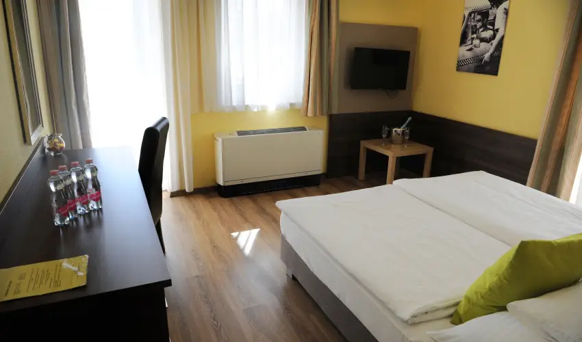 Hotel Jade Veszprm - Pnksd 