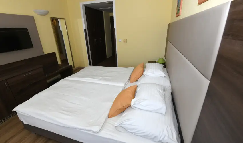 Hotel Jade Veszprm - Pnksd 