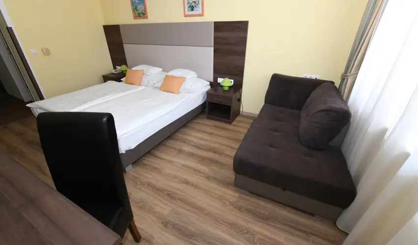 Hotel Jade Veszprm - Pnksd 