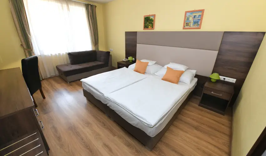 Hotel Jade Veszprm - Pnksd 