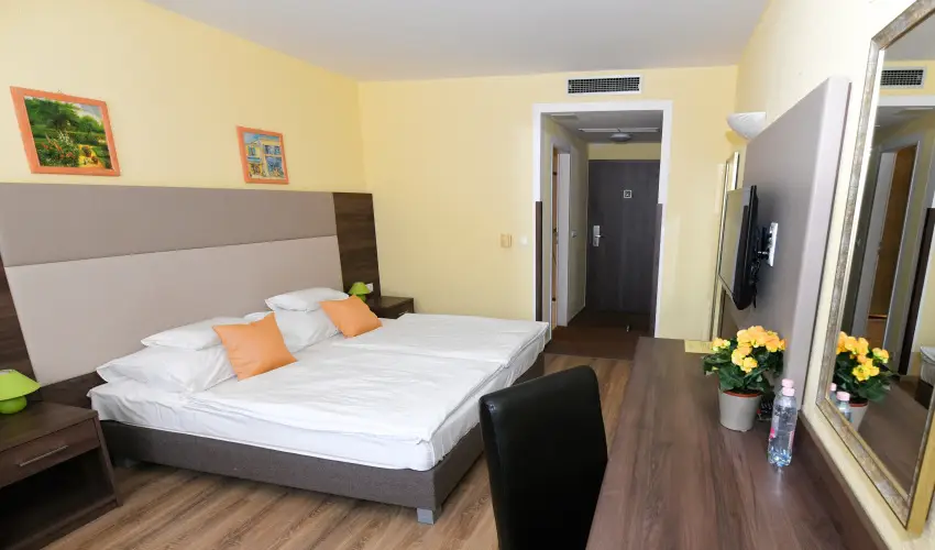 Hotel Jade Veszprm - Pnksd 