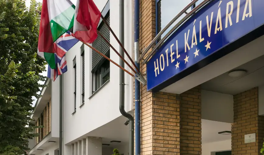 Hotel Klvria Gyr - Pnksd 