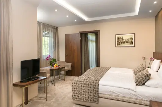 Hotel Klvria - Pnksd 