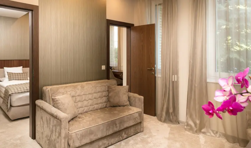 Hotel Klvria Gyr - Pnksd 