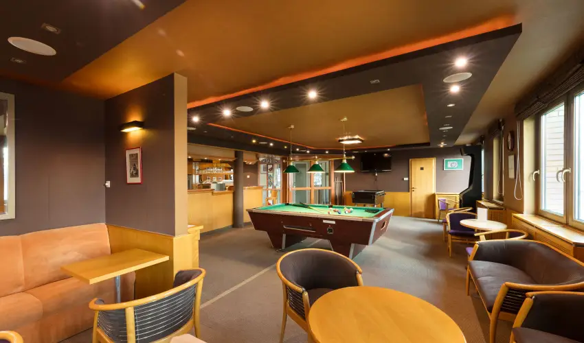 Hotel Klvria Gyr - Pnksd 