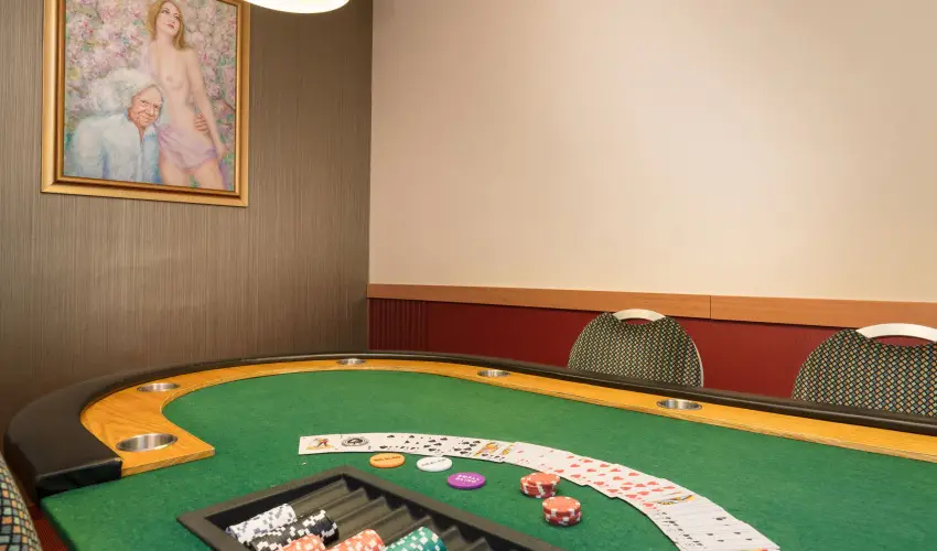 Hotel Klvria Gyr - Pnksd 