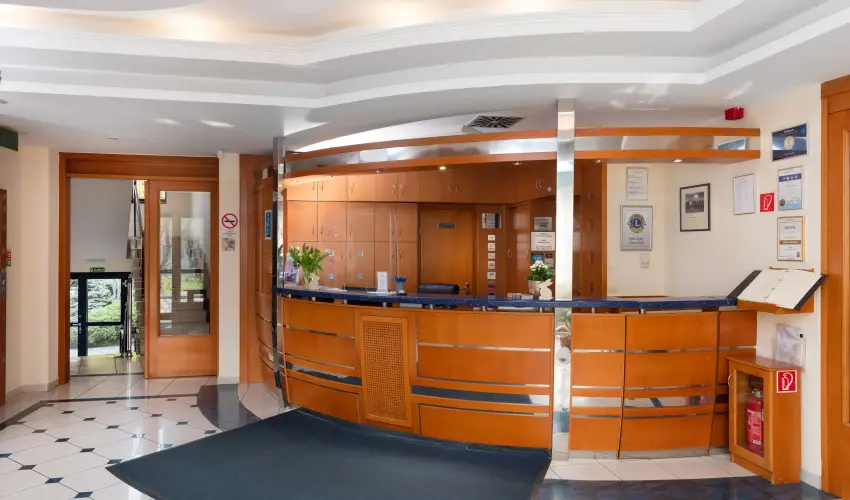 Hotel Klvria Gyr - Pnksd 