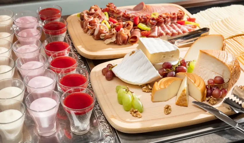 Hotel Klvria Gyr - Pnksd 