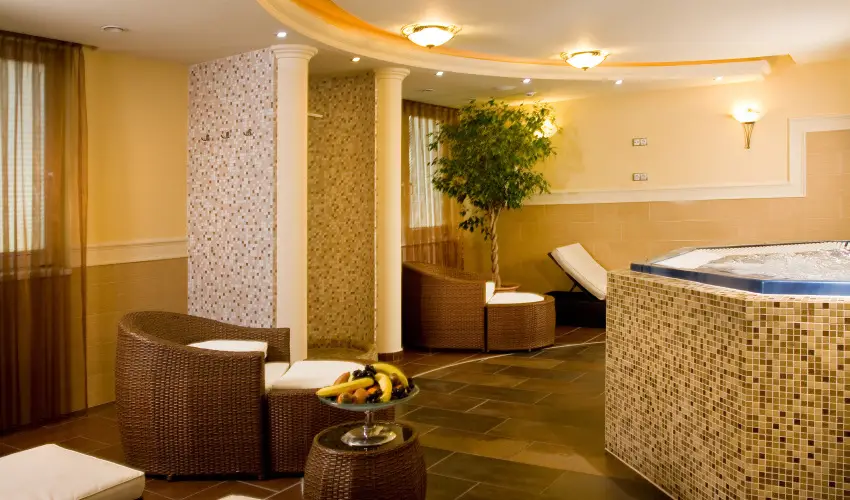 Hotel Klvria Gyr - Pnksd 