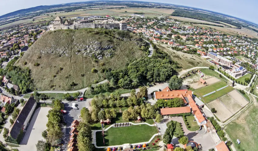 Hotel Kapitány Superior Wellness Sümeg - Pünkösd a Kapitányban (min. 3 éj)