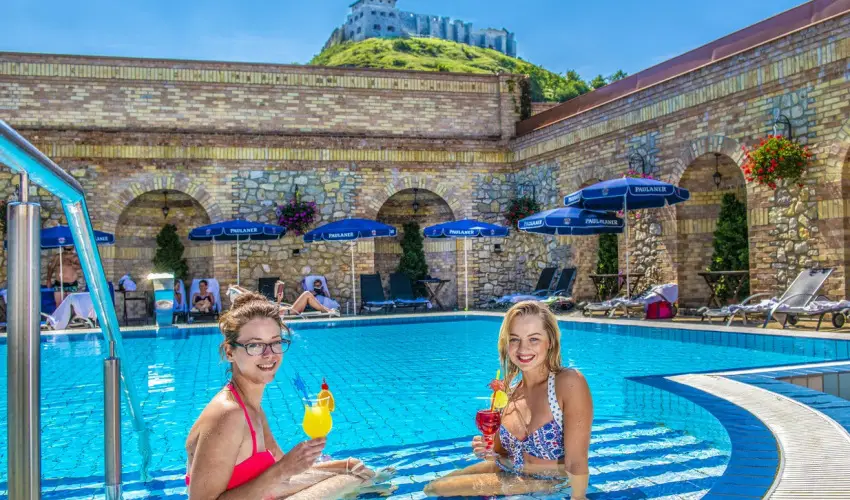 Hotel Kapitány Superior Wellness Sümeg - Pünkösd a Kapitányban (min. 3 éj)