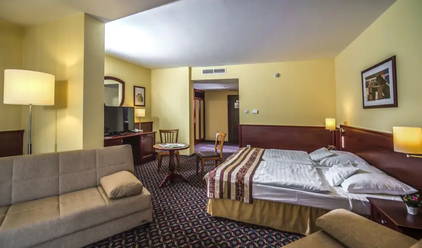 Hotel Kapitány Superior Wellness Sümeg - Pünkösd a Kapitányban (min. 3 éj)