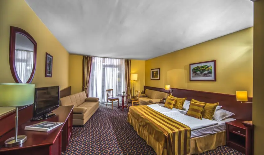Hotel Kapitány Superior Wellness Sümeg - Pünkösd a Kapitányban (min. 3 éj)