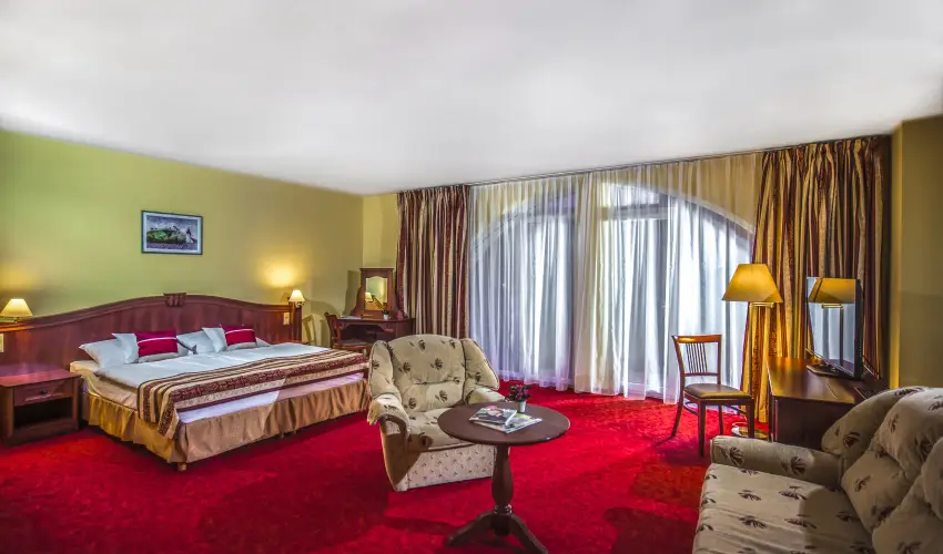 Hotel Kapitány Superior Wellness Sümeg - Pünkösd a Kapitányban (min. 3 éj)